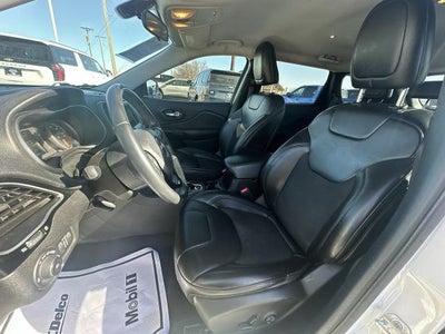 2020 Jeep Cherokee Altitude